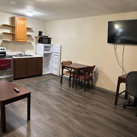 Wye Motel Clinton Екстер'єр фото